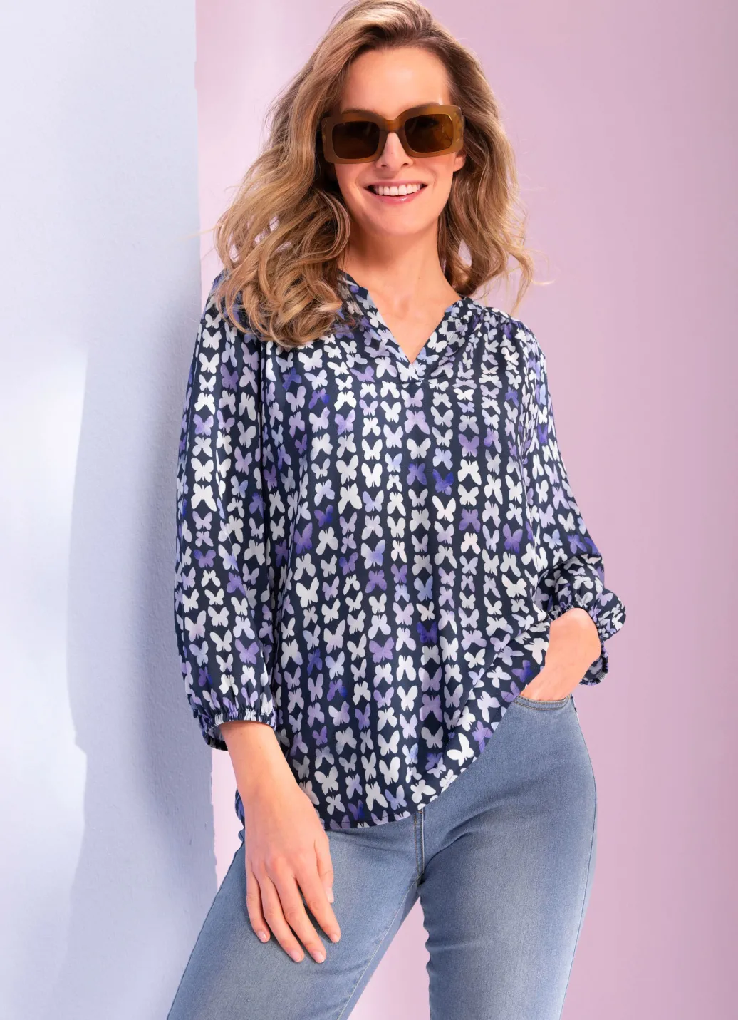 Damen Mona Blusen<Bluse mit Schmetterlings-Dessin