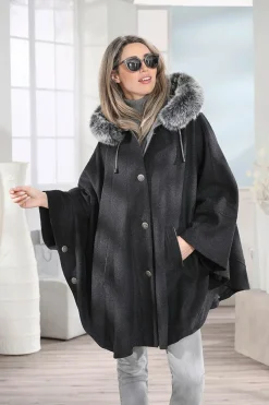 Damen Mona Wolljacken<Cape mit Knopfleiste