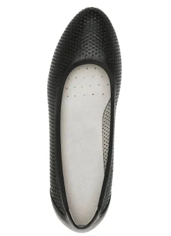 Outlet ELENA EDEN Pumps mit luftiger Perforation Damen Pumps
