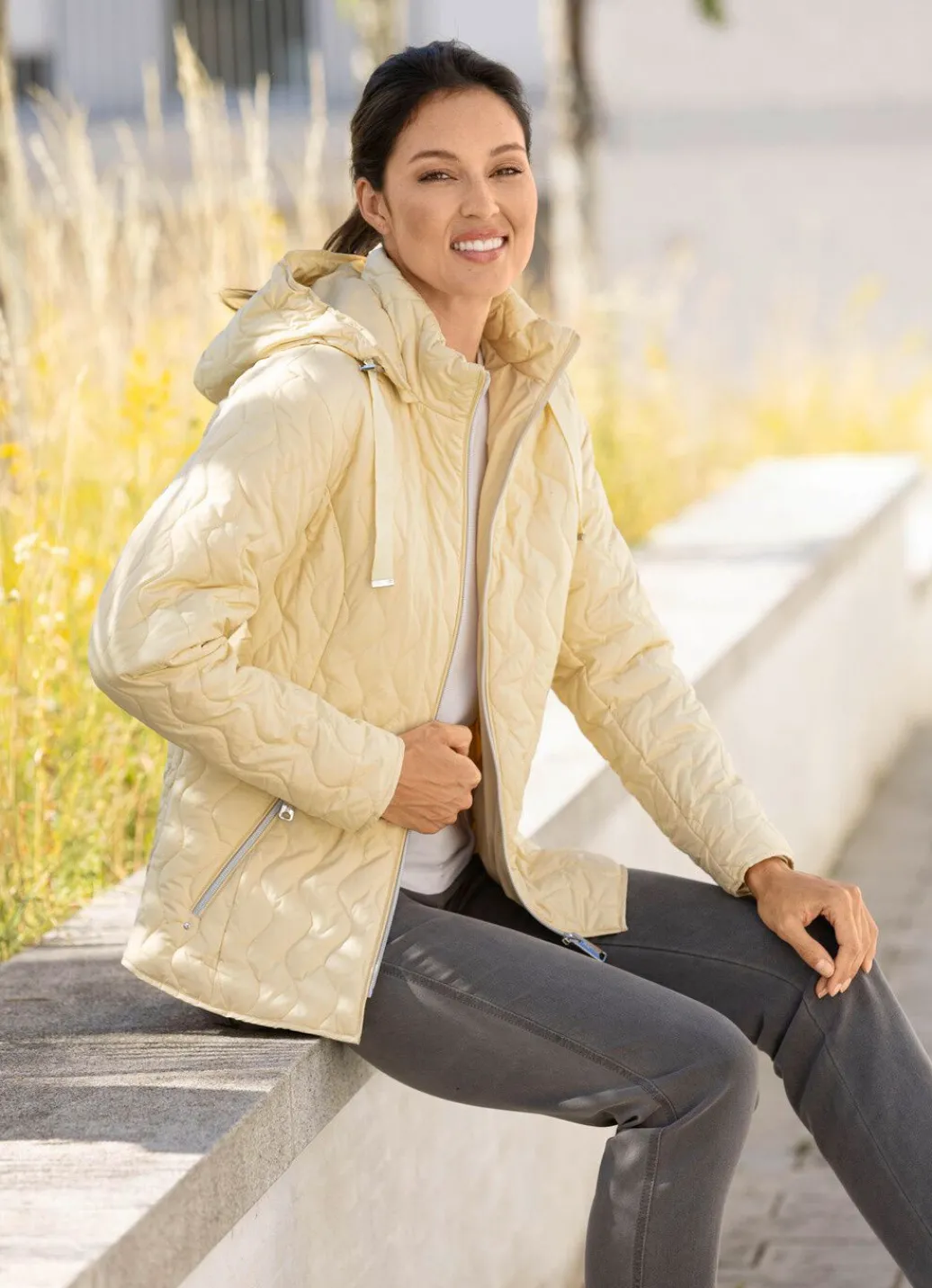 Damen Mona Funktionsjacken<Funktionsjacke mit abnehmbarer Kapuze