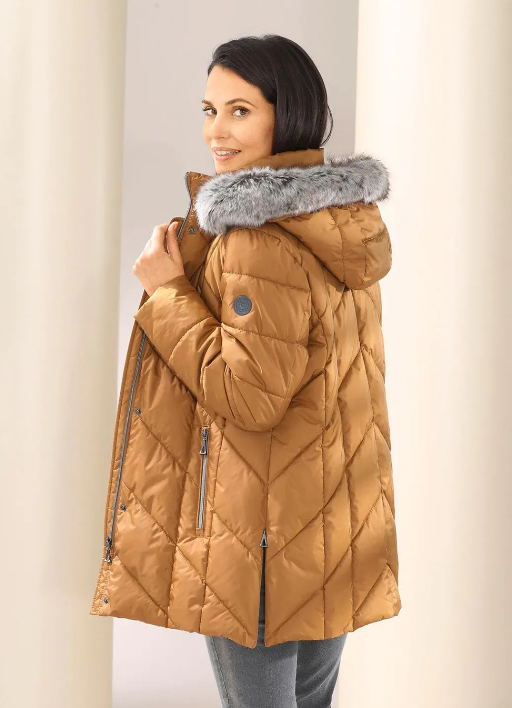 Damen Mona Winterjacken<Jacke mit abnehmbarem Kunstpelz-Besatz