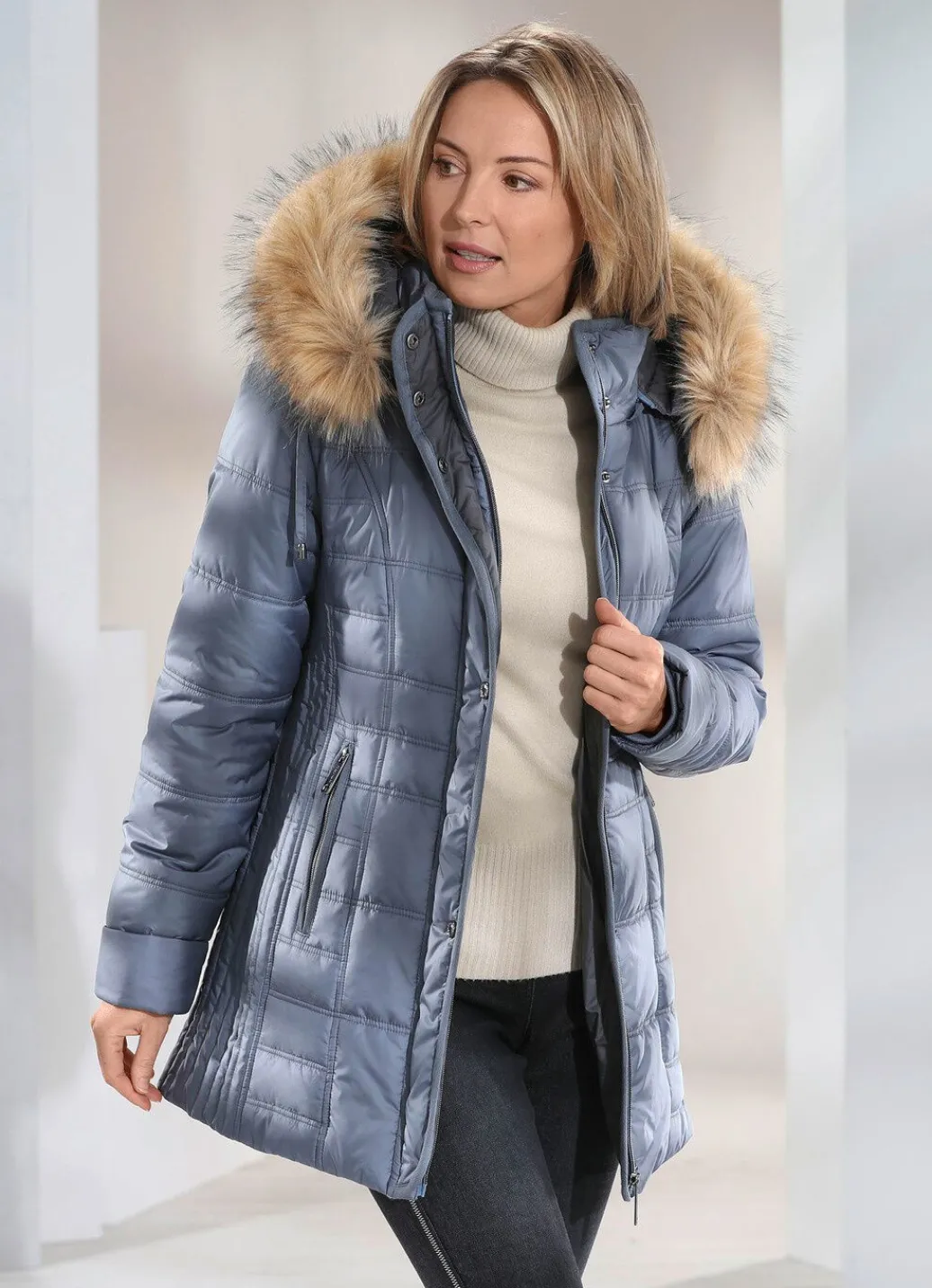 Damen Mona Winterjacken<Jacke mit abnehmbarer Kapuze
