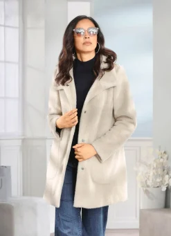 Damen Mona Winterjacken<Jacke mit aparter Kragenlösung