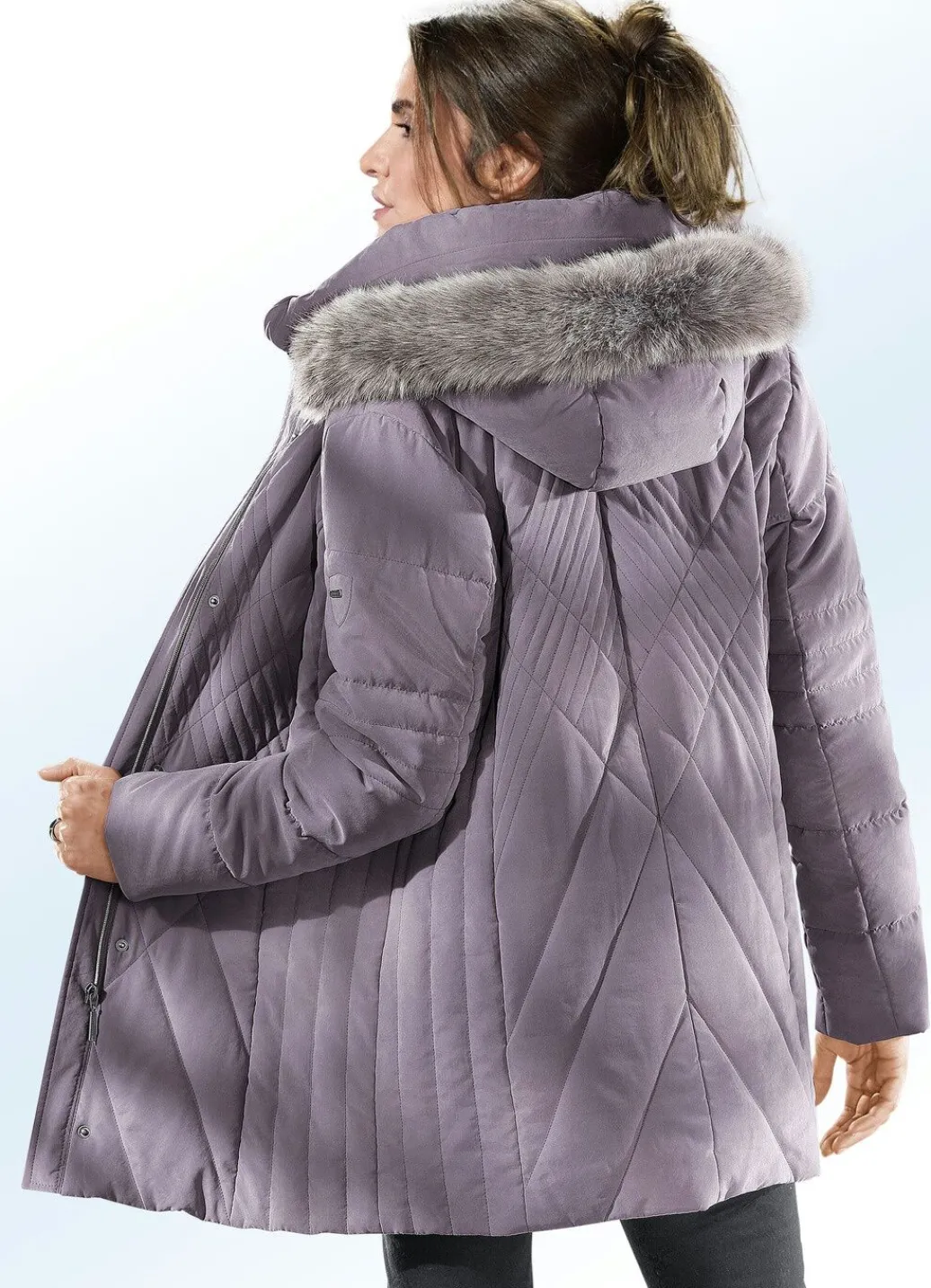 Damen Mona Winterjacken<Jacke mit figurbetonendem Stepp