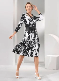 Damen Mona Freizeitkleider<Kleid in schwingender Form