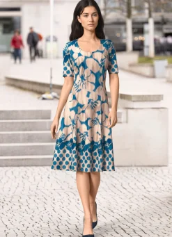 Damen Mona Freizeitkleider<Kleid in schwingender Schlupfform