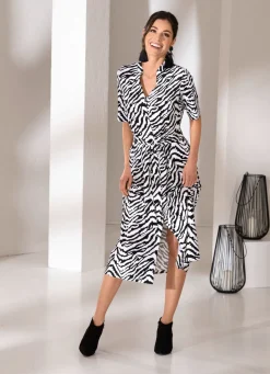 Damen Mona Freizeitkleider<Kleid mit individueller Weitenregulierung