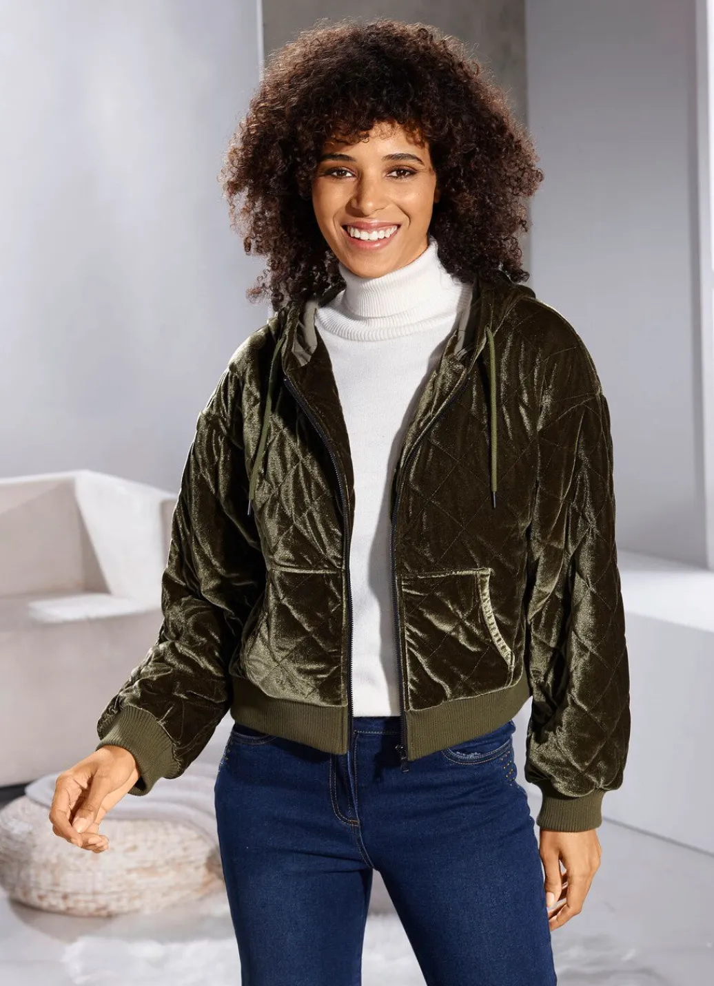 Damen Mona Winterjacken<Kurzjacke aus Samt