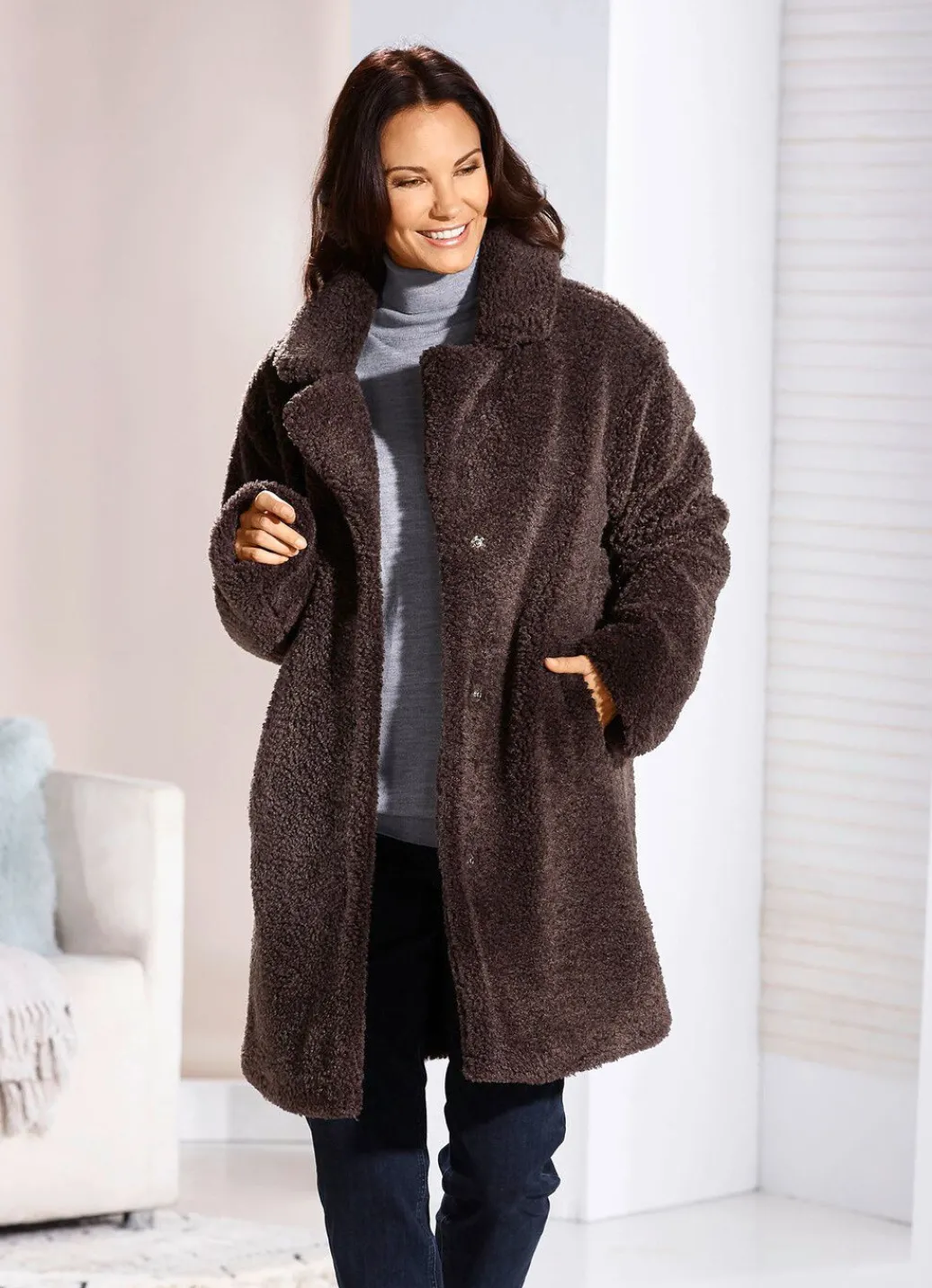 Damen Mona Wintermäntel<Kurzmantel aus Teddyplüsch