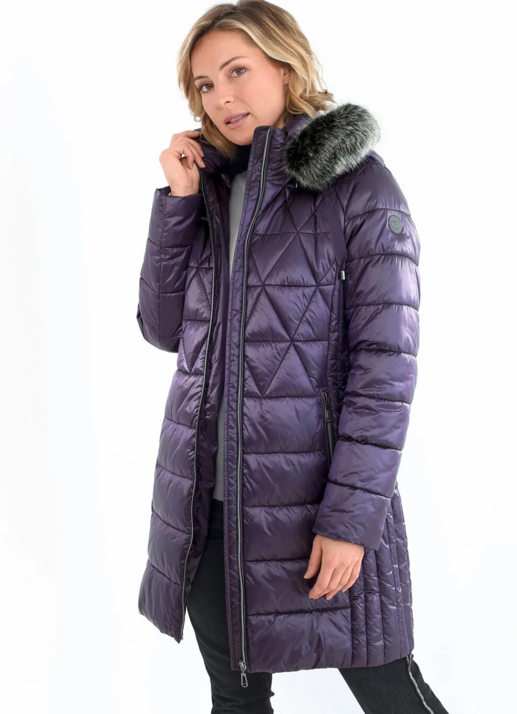 Damen Mona Wintermäntel<Kurzmantel mit Längssteppung seitlich