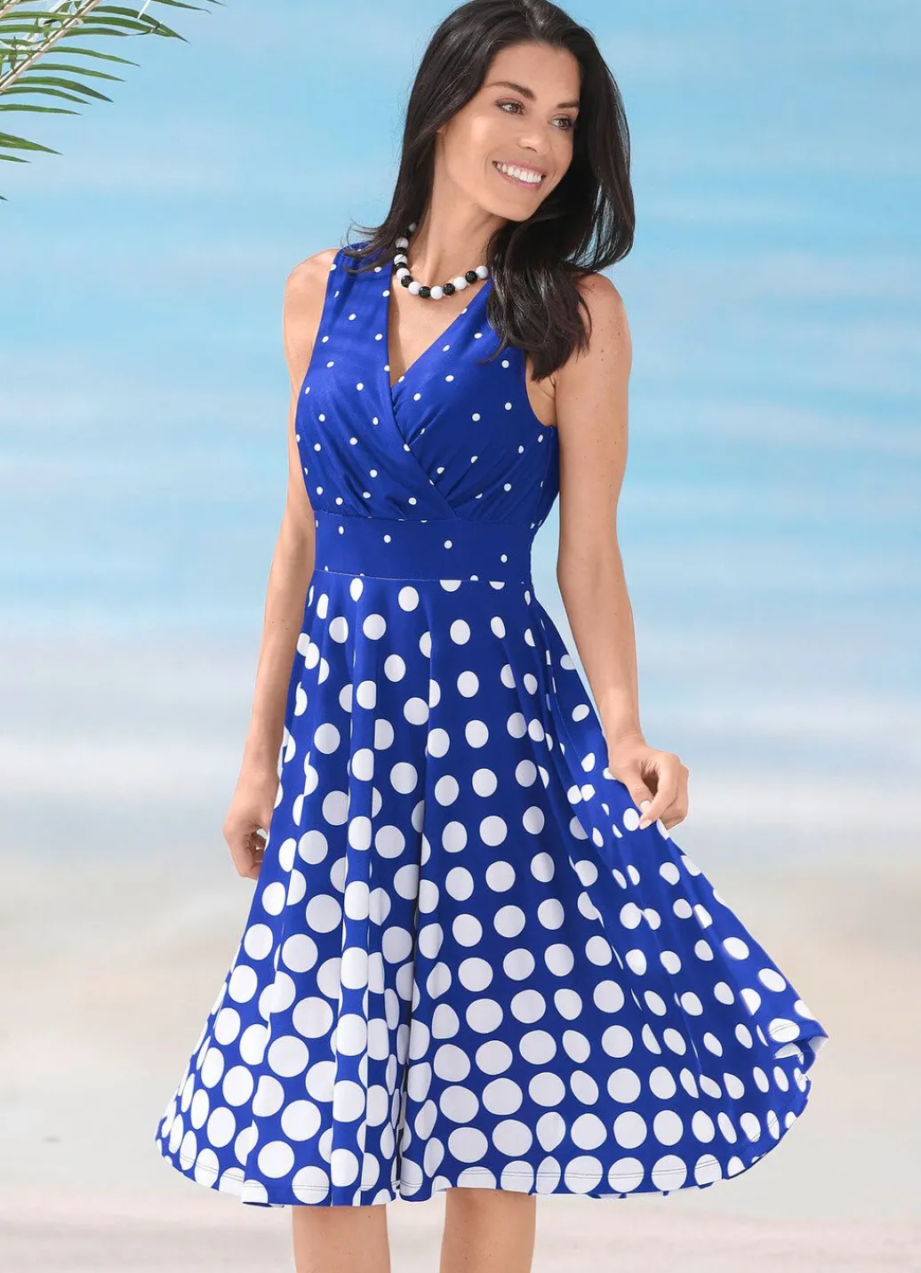 Damen Mona Strandkleider|Sommerkleider<Laurina Kleid mit ausgestelltem Rockteil