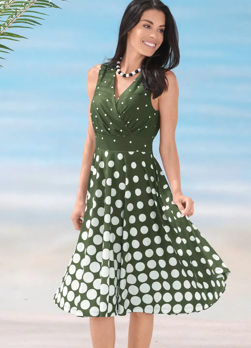 Damen Mona Strandkleider|Sommerkleider<Laurina Kleid mit ausgestelltem Rockteil