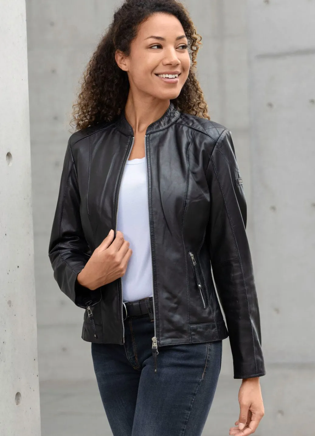 Damen Mona Lederjacken<Lederkurzjacke von „Cabrini“