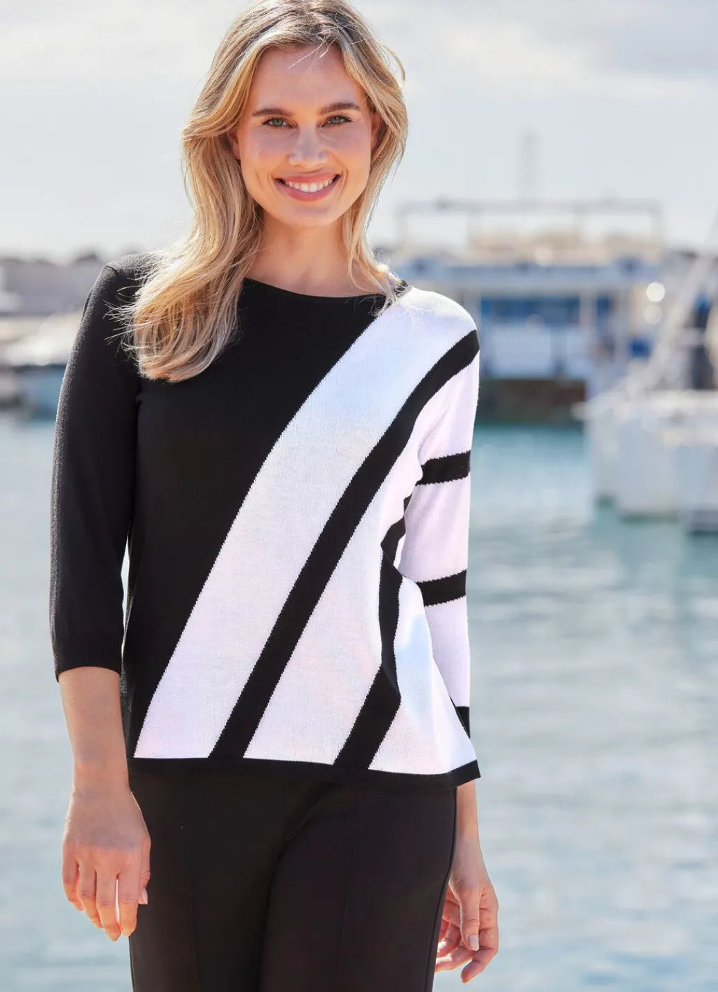 Damen Mona Pullover<Pullover in grafischem Dessin