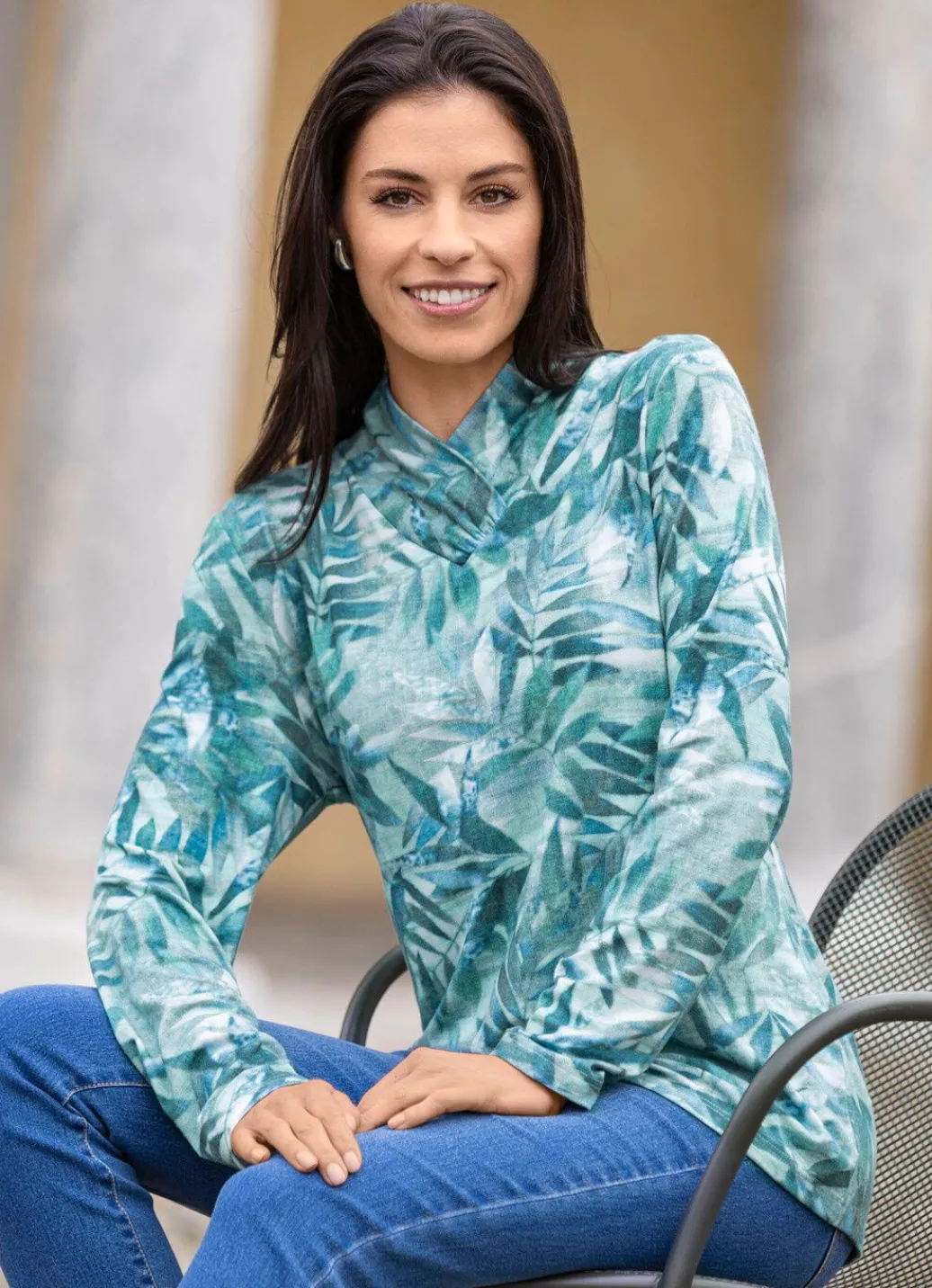 Damen Mona Abendmode|Pullover<Pullover mit raffiniertem V-Kragen
