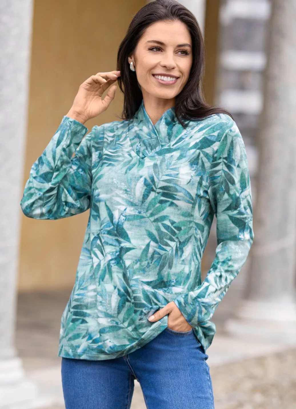 Damen Mona Abendmode|Pullover<Pullover mit raffiniertem V-Kragen