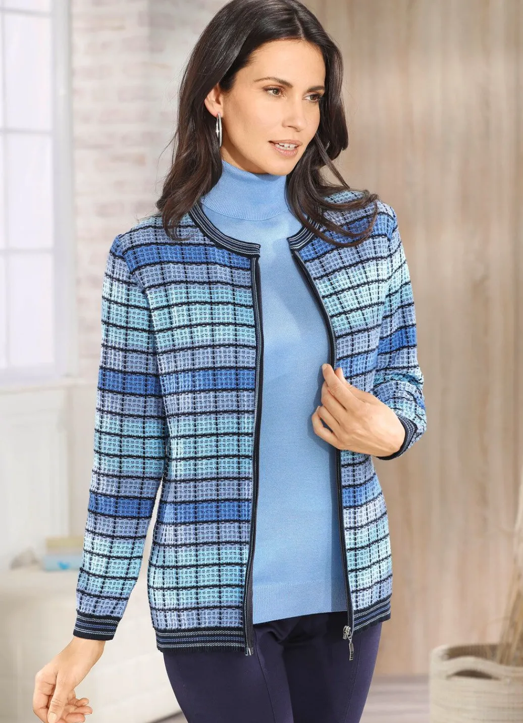 Outlet Strickjacke mit grafischem Muster Damen Strickjacken